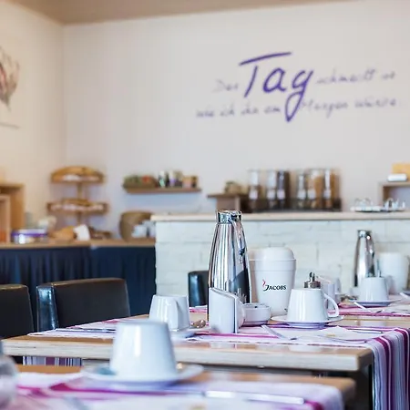 Haus Am Sonnenhuegel 公寓 *